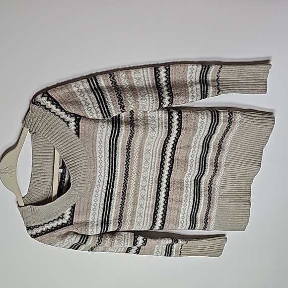 Kismet large scoop neck long sleeve sweater - Picture 2 of 6